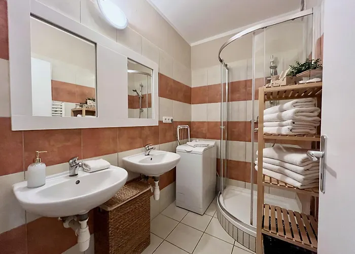 Nad Zoo Apartament *